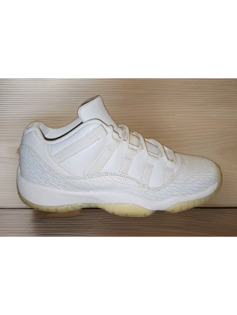 Jordan 11 Retro Low Heiress Pure Platinum (GS) Size 6y-7.5w